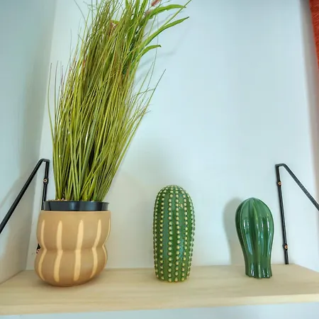 Spacious Seafront 2 Bedrooms With Hot Tub Gogzr-5 * Gzira