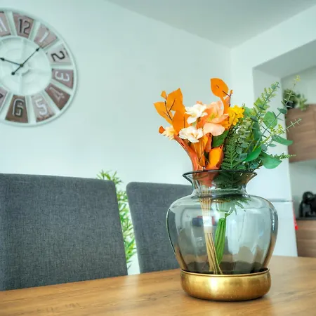 Spacious Seafront 2 Bedrooms With Hot Tub Gogzr-5 Apartment Gzira